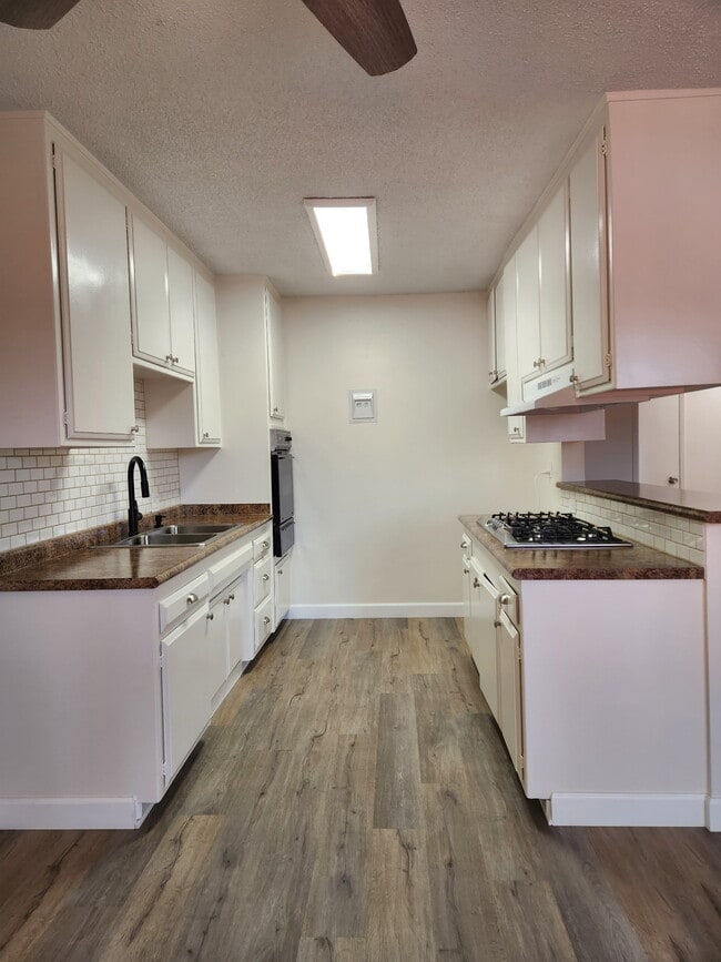 Building Photo - The Californian Apartments