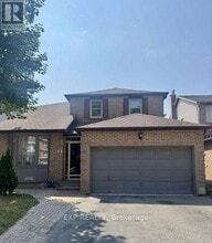 Building Photo - 44 Wright Crescent