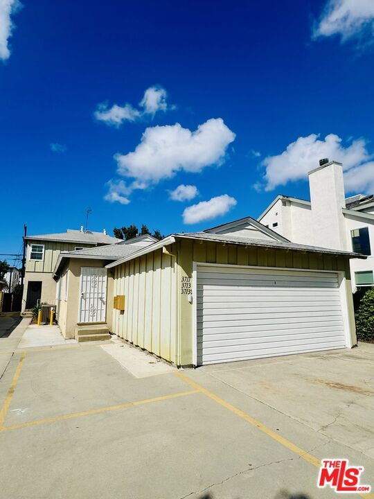 Building Photo - 3711 Selby Ave