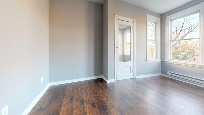 Foto del edificio - 1915 W Erie Ave