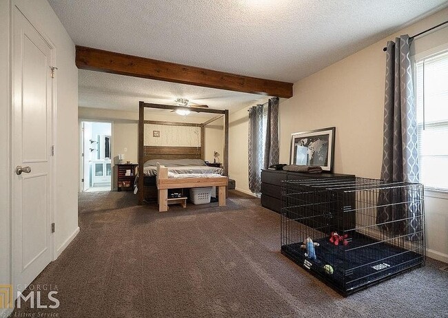 Photo - 295 Vincent Dr House
