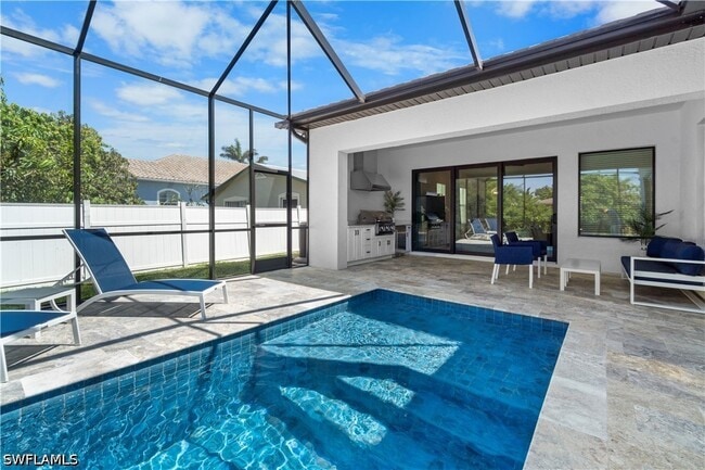 Building Photo - 551 97th Ave N