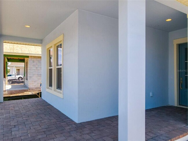 Building Photo - 13181 McMillan Dr