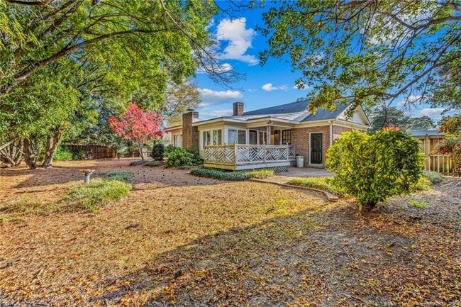 Foto del edificio - 2706 Huntington Rd