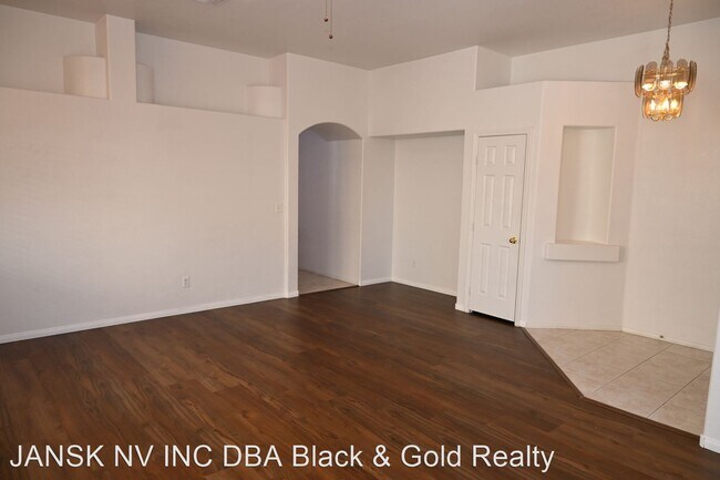 Building Photo - 3 br, 2 bath House - 1108 Coral Rainbow Ave