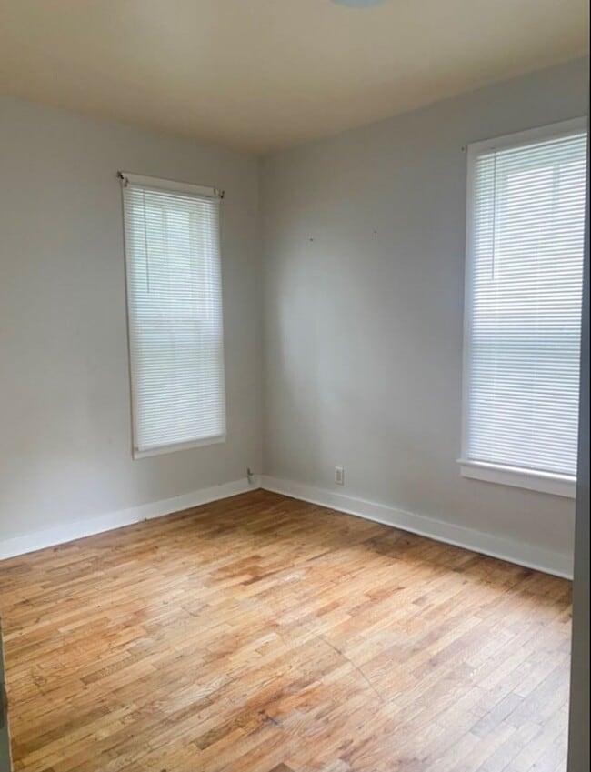 Building Photo - Italian Estates Property Management