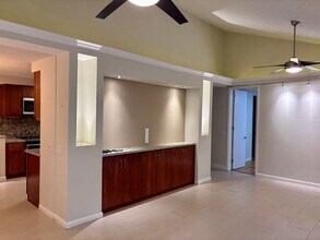 Building Photo - 250 Kawaihae St