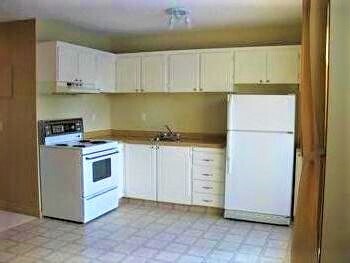 Photo du bâtiment - Cozy 1 Bedroom Suite in Highland Park
