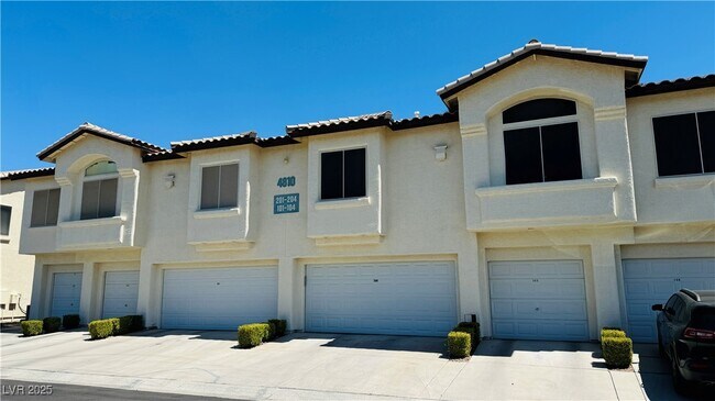 Foto del edificio - 4810 Grey Wolf Ln