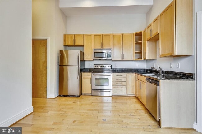 Building Photo - 5551 Illinois Ave NW