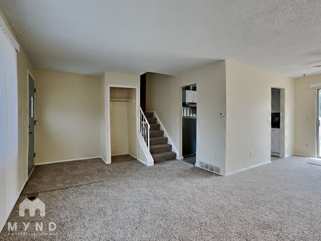 Building Photo - 9894 W Polk Pl