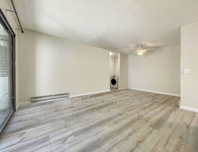 Photo - 1055 N Capitol Ave Apartment