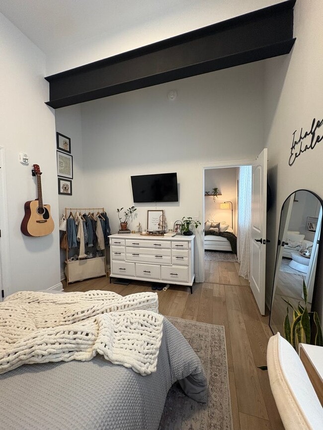Building Photo - *AVAILABLE 10/10/2025*  New One Bedroom w/...