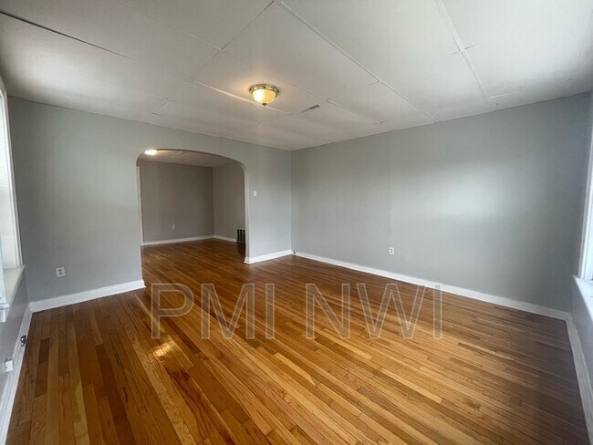 Foto del edificio - 672 Connecticut St