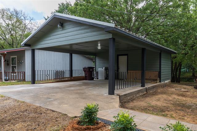 Building Photo - 7306 Lakeview Dr