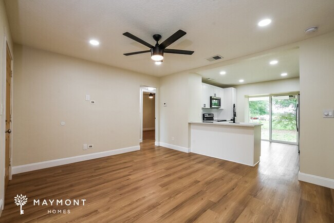 Foto del edificio - 117 Primrose Ct