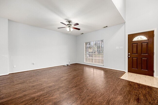 Foto del edificio - 15614 Hatfield Hollow Dr