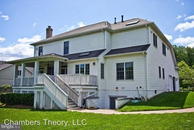 Building Photo - 6 br, 5.5 bath House - 10522 Dunn Meadow Rd.