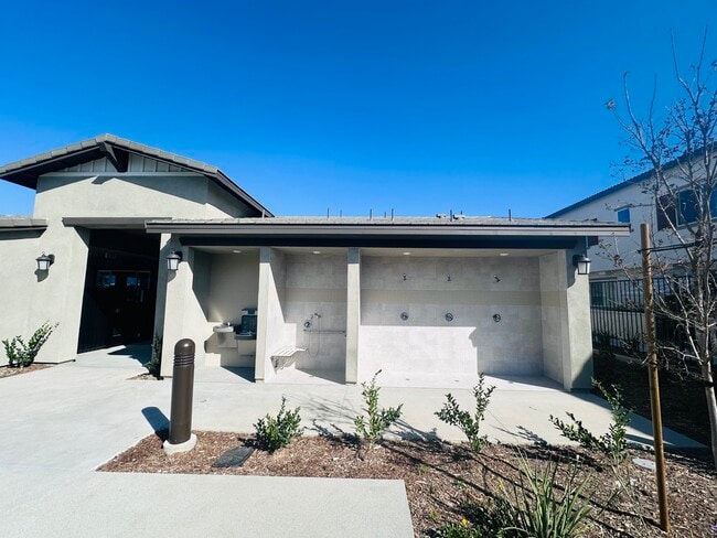 Community recreation - 7108 Olive Grove St