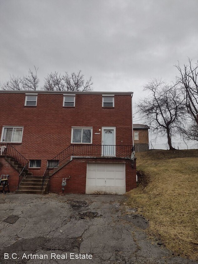 Primary Photo - 3 br, 1 bath House - 3050 Canbet Drive