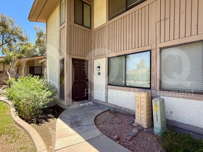 Building Photo - 1550 N Stapley Dr