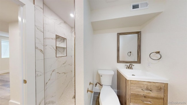 Building Photo - 11000 Larry Dr