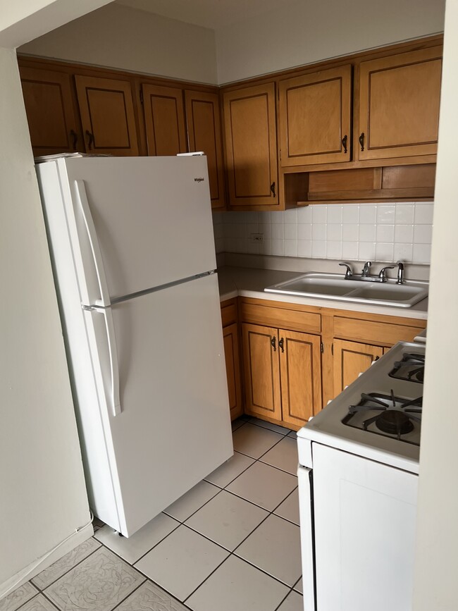 Cocina - 7234 W North Ave