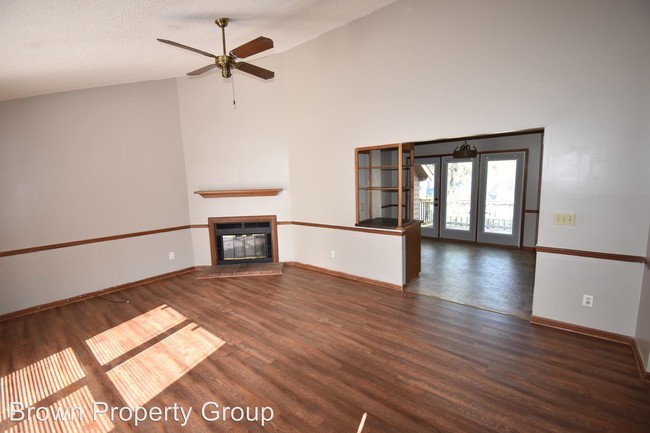 Building Photo - 150-156 Homeplace Ct