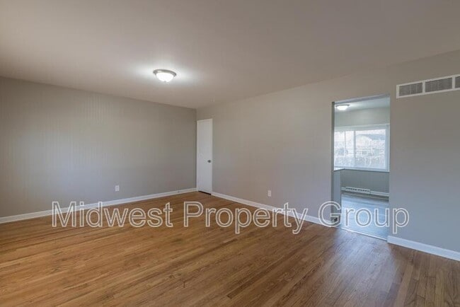 Foto del edificio - 6717 Lightwood Drive