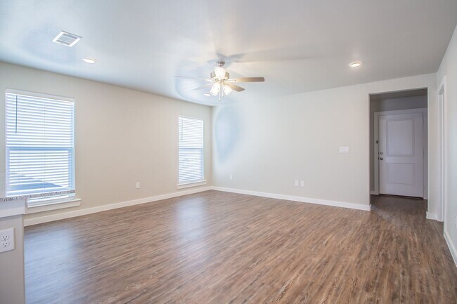 Foto del edificio - New Build Home - 2 bed 2 bath - Wolfforth, TX