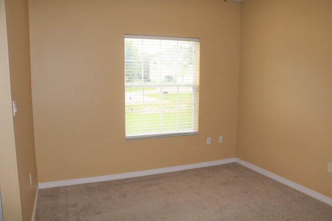 Building Photo - 7270 Mossy Oaks Dr