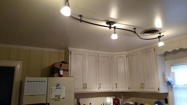 Foto del edificio - 804 E Bell St