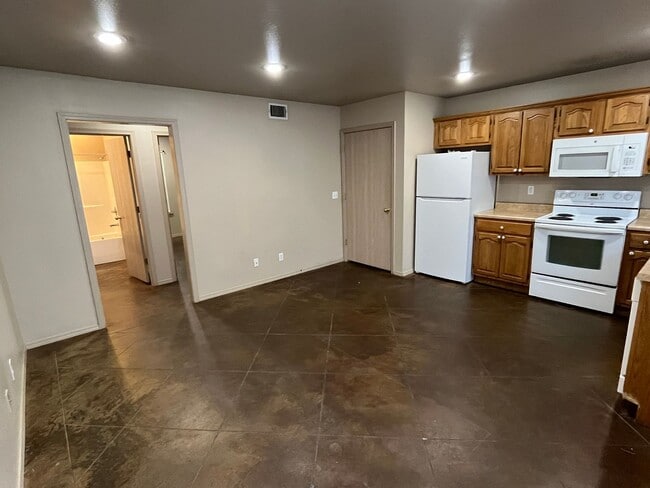 Foto del edificio - 1123 E 13th St