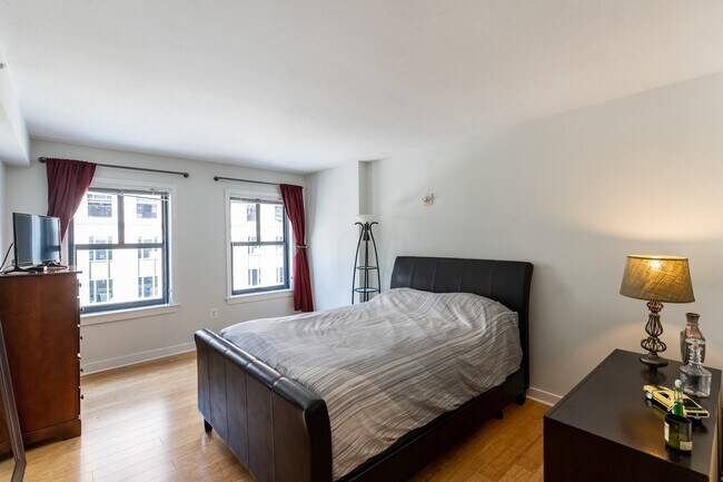 Foto del edificio - 616 E St NW