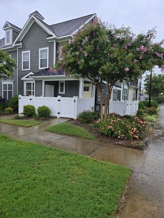 Building Photo - 1110 Monarch Ct