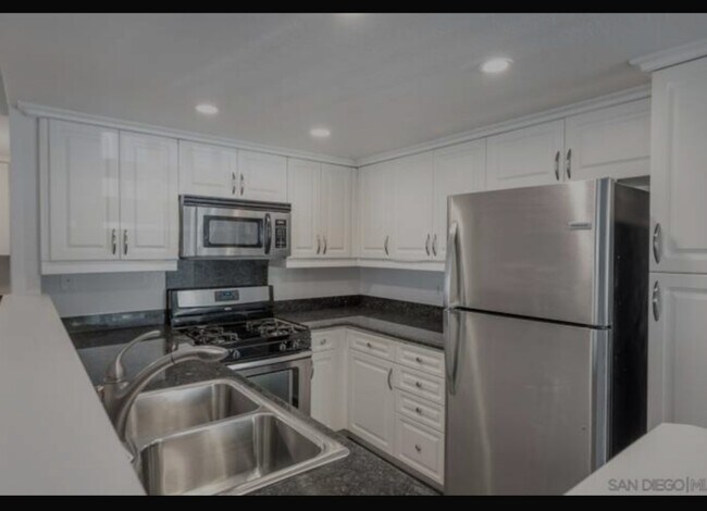 Building Photo - 1564 Tanglewood Ln