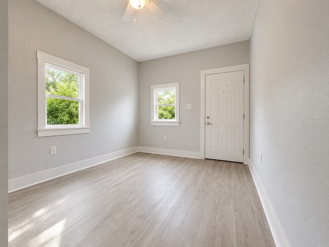 Dormitorio 1 (Dormitorio principal) - 401 Main St