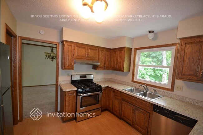 Building Photo - 7323 Paulsen Dr