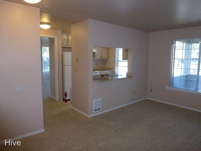 Primary Photo - 5307 Ravenna Pl NE