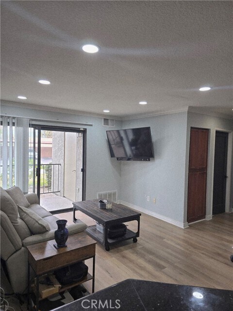 Foto del edificio - 78650 Ave 42