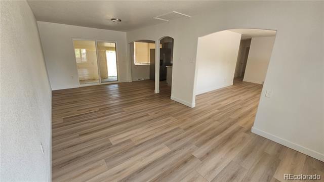 Foto del edificio - 7840 Linda Cir