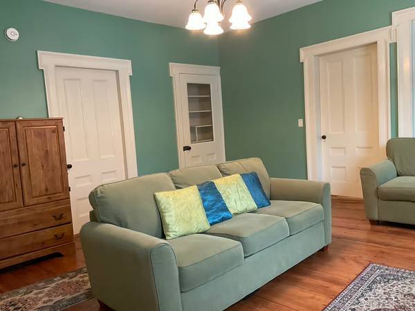 Living Room - 886 VT-74