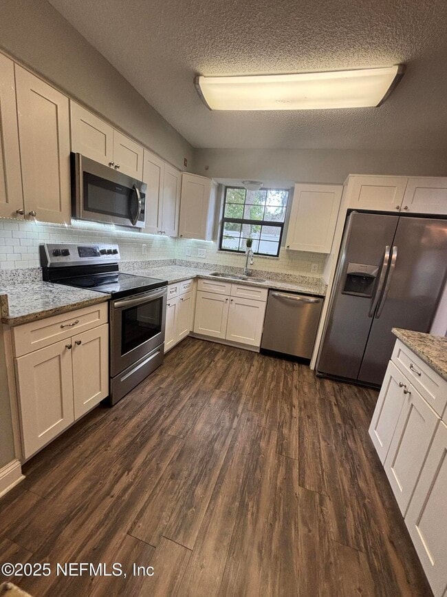 Building Photo - 12344 Cormorant Ct