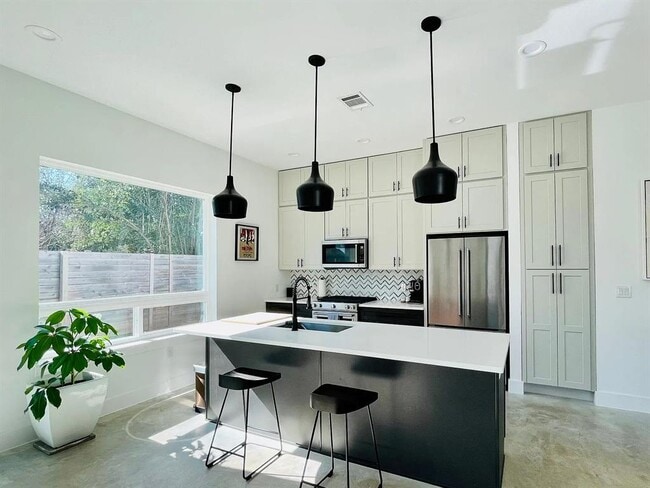 Foto del edificio - 910 Gullett St