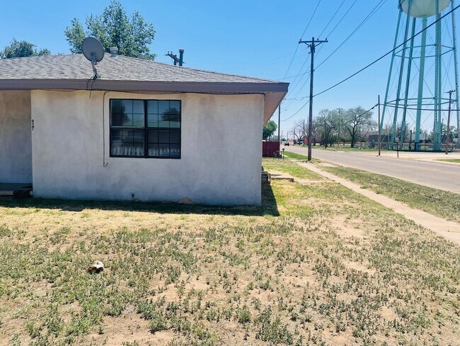 Building Photo - Near ENMU