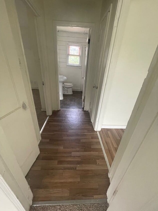 Building Photo - 3-Bedroom Home in Central City
