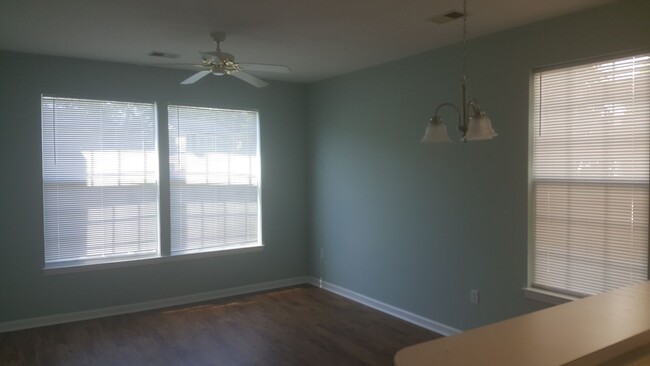 Building Photo - 1st floor 1bed 1 bath condo Fairways at Ri...