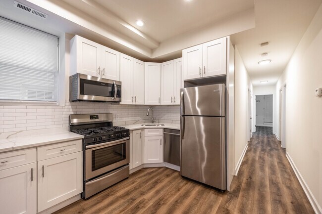 Building Photo - 2112 N Campbell Ave