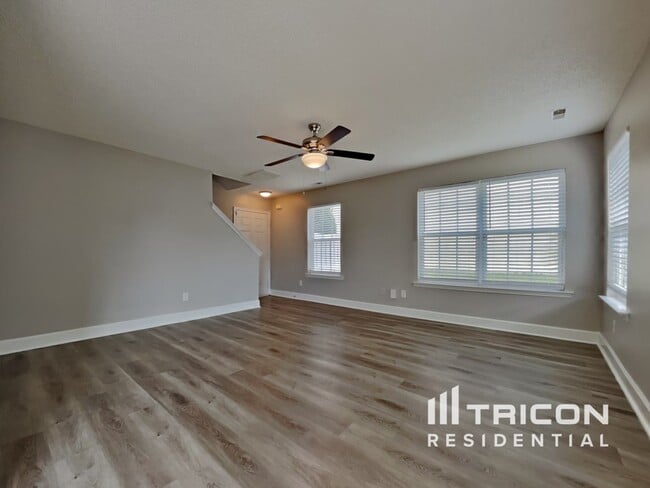 Foto del edificio - 7328 Brighton Hill Ln