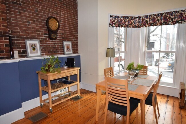Building Photo - 63 Otis St